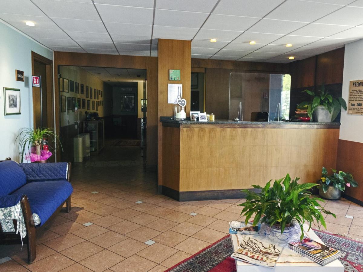 Hotel Funivia Laveno-Mombello Eksteriør bilde