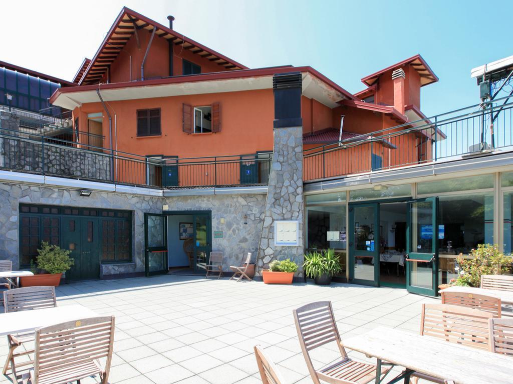 Hotel Funivia Laveno-Mombello Eksteriør bilde